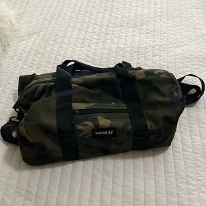 Vooray Camo midsized Gym Bag